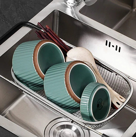 RetractaDrain™ -  Cesta de Drenaje Retráctil de Acero Inoxidable con Mango Reforzado para Lavado de Alimentos