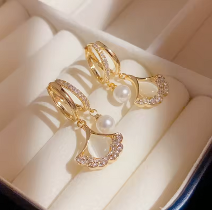 Twinkle Touch™ – Pendientes de Germanio Elegantes con Perlas y Brillantes para Mujer Sofisticada