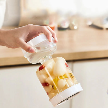 PickleMate - Tarro Separador de Pepinillos Secos y Húmedos para un Servicio sin Esfuerzo