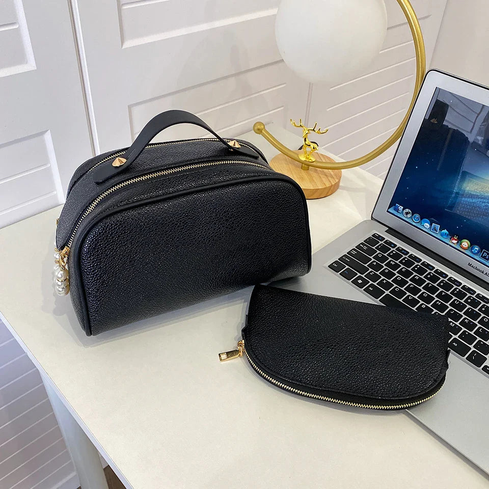 TravelLite: Pack de 2 Neceseres de Maquillaje Minimalista para Viajeros con Estilo