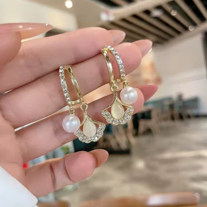 Twinkle Touch™ – Pendientes de Germanio Elegantes con Perlas y Brillantes para Mujer Sofisticada