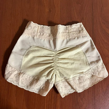 Short Faja Levanta Glúteos