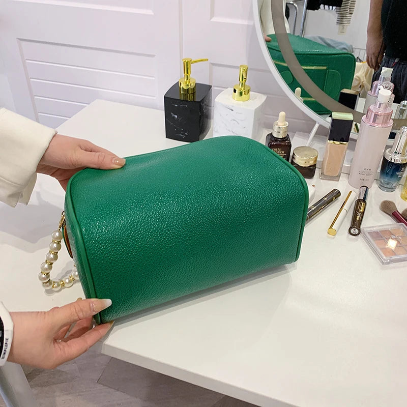 TravelLite: Pack de 2 Neceseres de Maquillaje Minimalista para Viajeros con Estilo