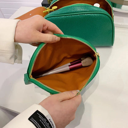 TravelLite: Pack de 2 Neceseres de Maquillaje Minimalista para Viajeros con Estilo