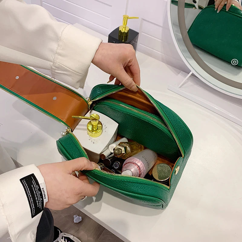 TravelLite: Pack de 2 Neceseres de Maquillaje Minimalista para Viajeros con Estilo